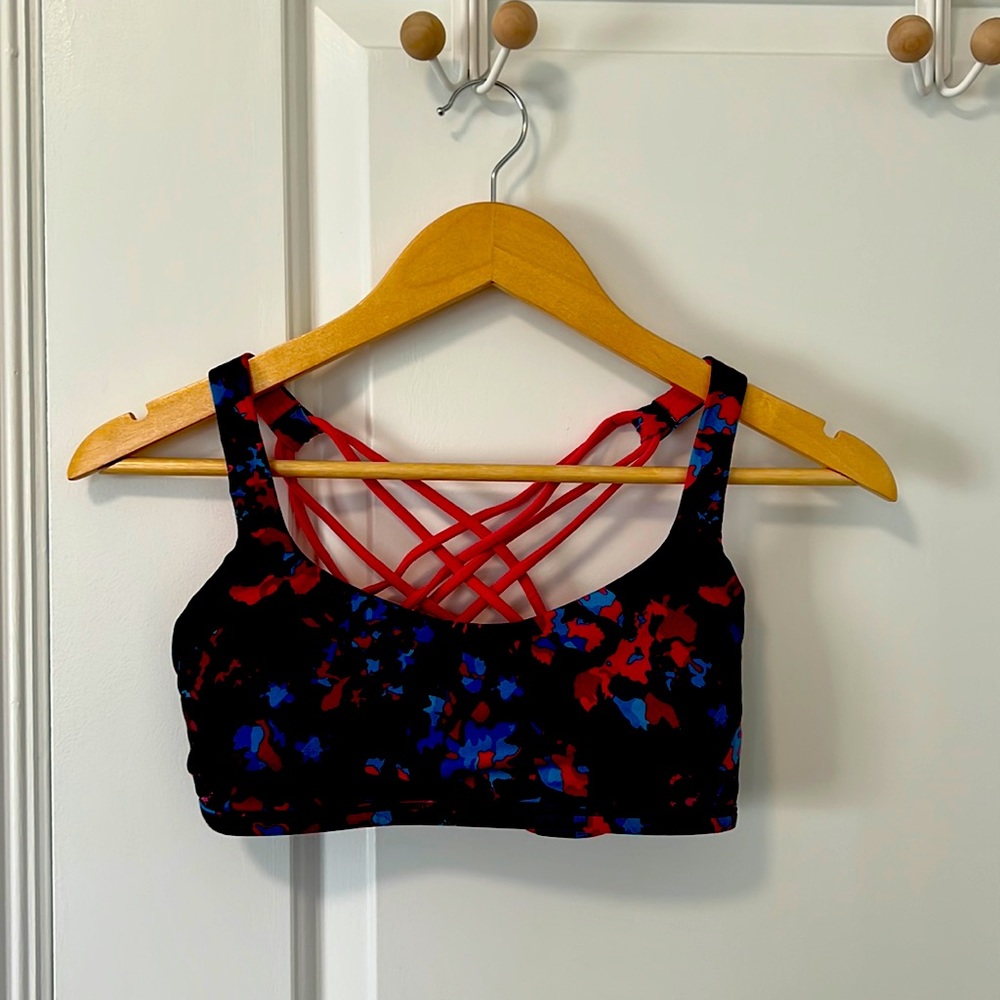 Lululemon size 6 free to be bra, used but good condition.